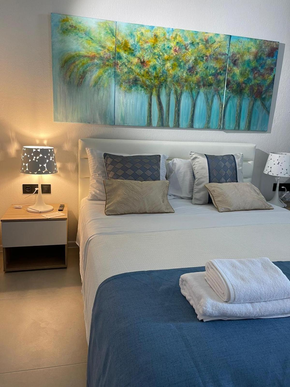 Moni Evaggelistrias Allure Luxury Villas 3&4 Serenity Retreat מראה חיצוני תמונה