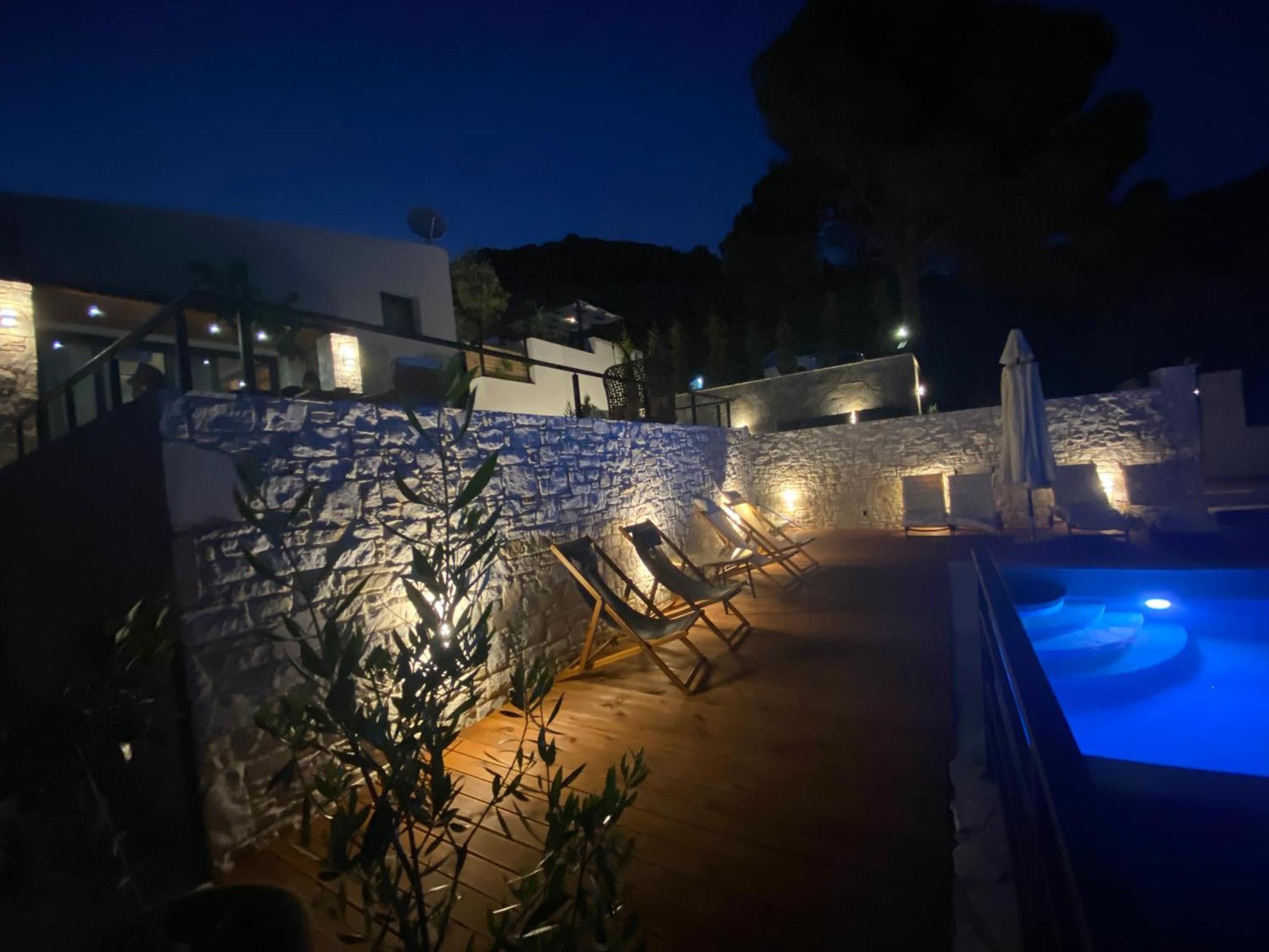 Moni Evaggelistrias Allure Luxury Villas 3&4 Serenity Retreat מראה חיצוני תמונה